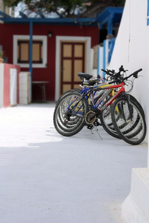Villa Kostas Perissa  Bagian luar foto