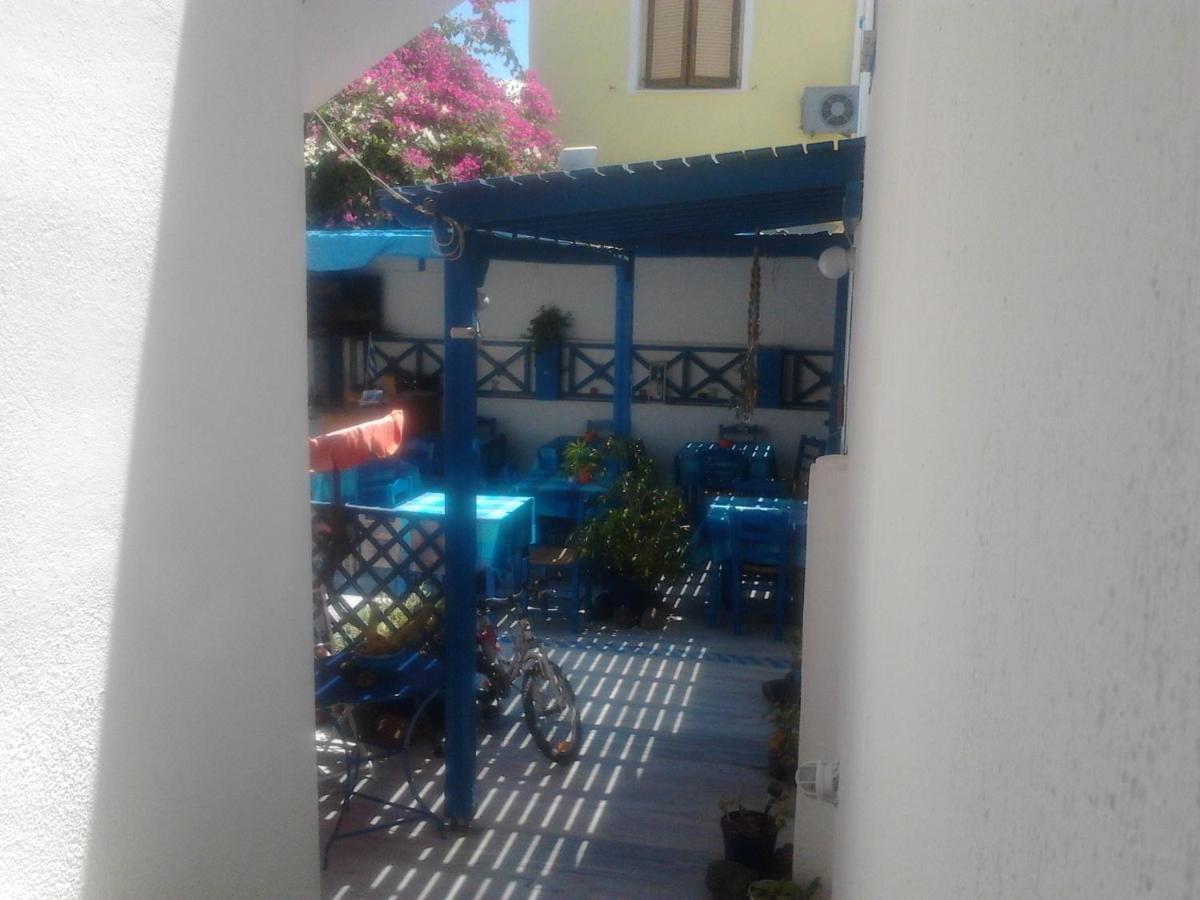 Villa Kostas Perissa  Bagian luar foto