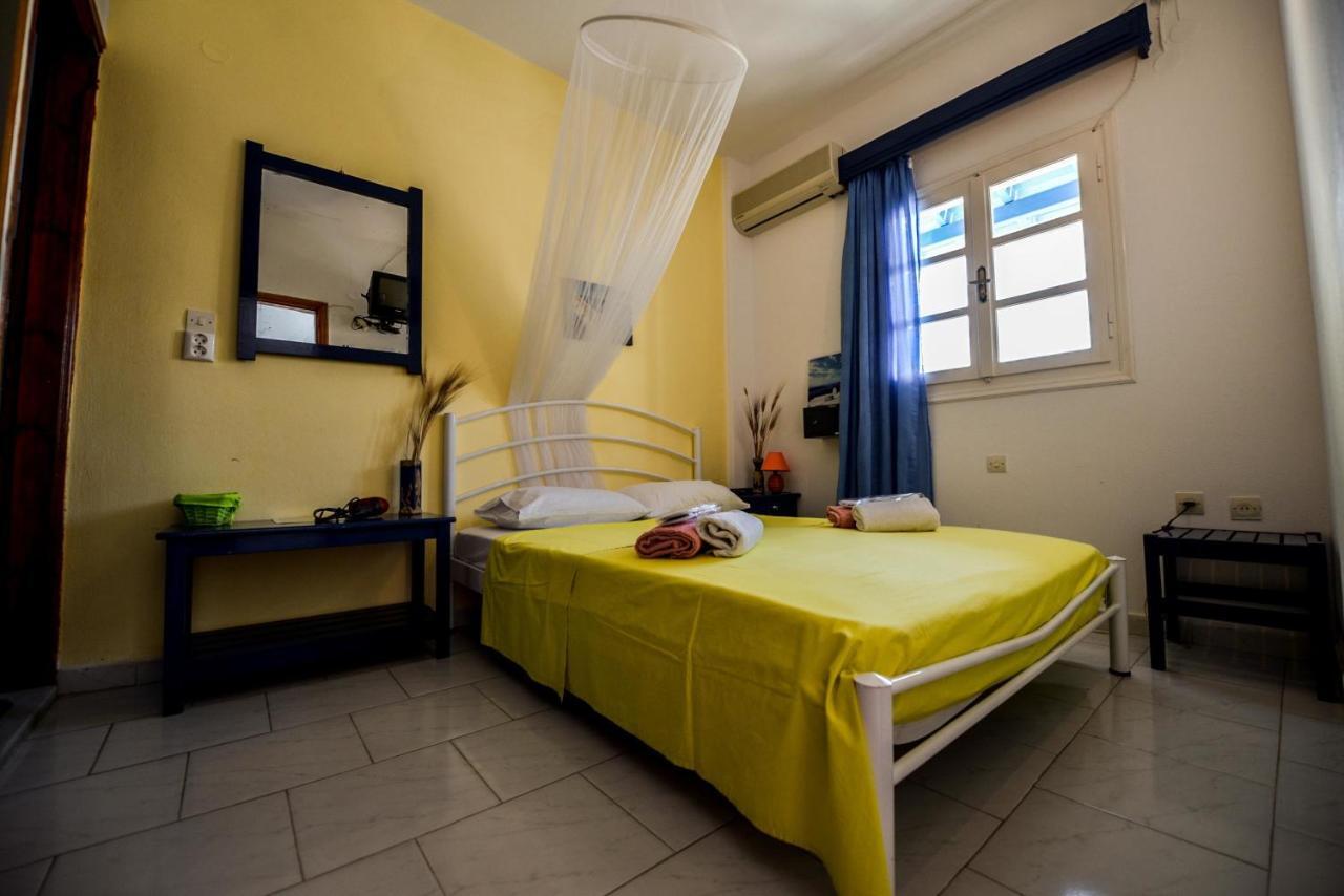 Villa Kostas Perissa  Bagian luar foto