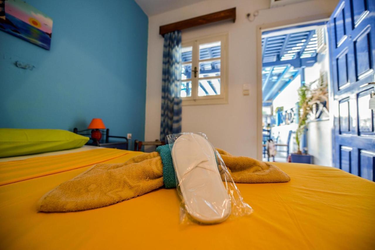 Villa Kostas Perissa  Bagian luar foto